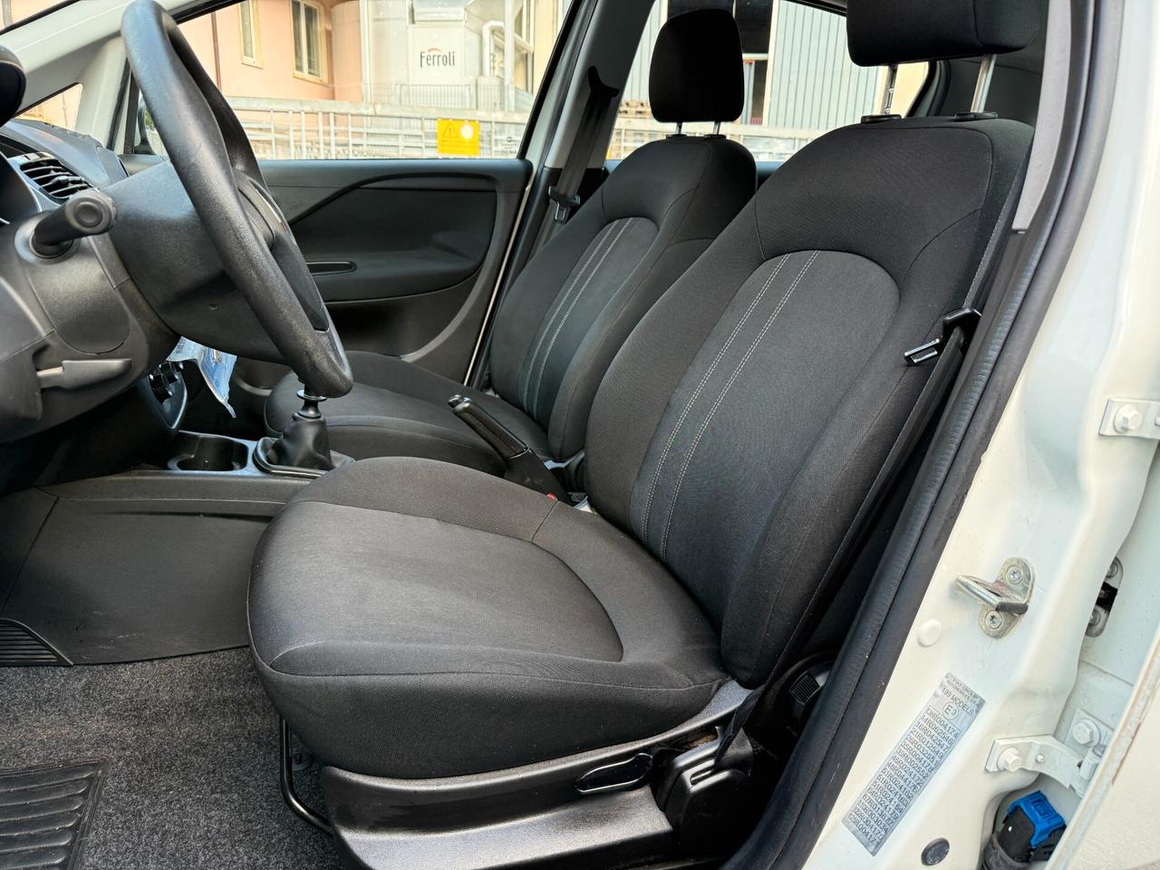 Fiat Punto 1.4 S&S 8V 5 porte Street