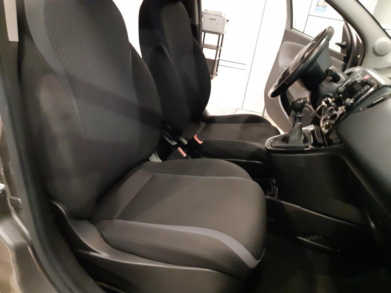 Lancia Ypsilon 1.2 69 CV 5 porte Silver