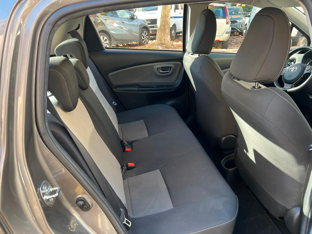 Toyota Yaris 1.5 Hybrid 5 porte Business