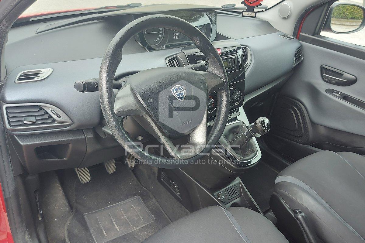 LANCIA Ypsilon 0.9 TwinAir 85 CV 5 porte Metano Ecochic Platinum