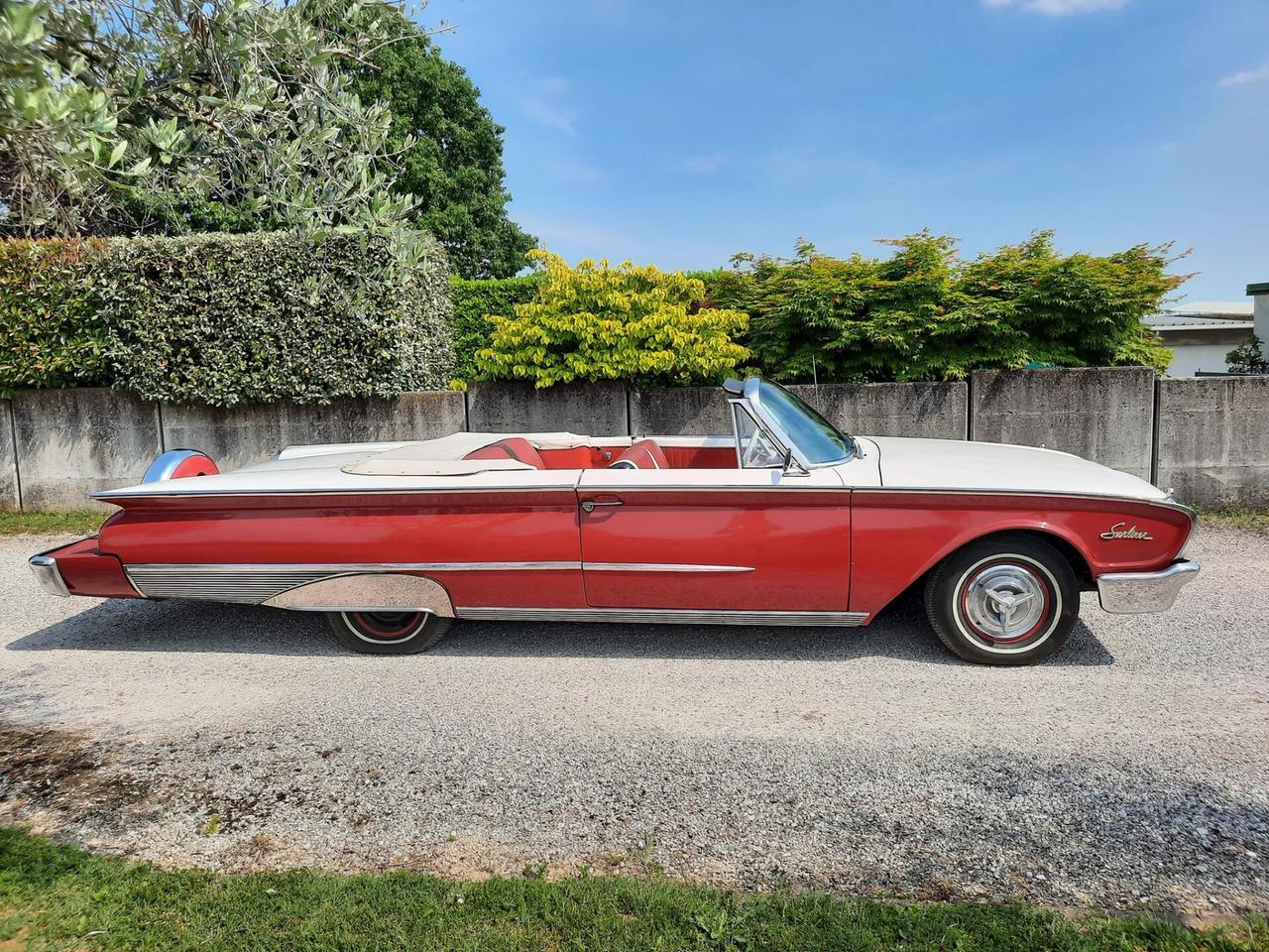 Ford Galaxie Sunliner Convertibile del 1960