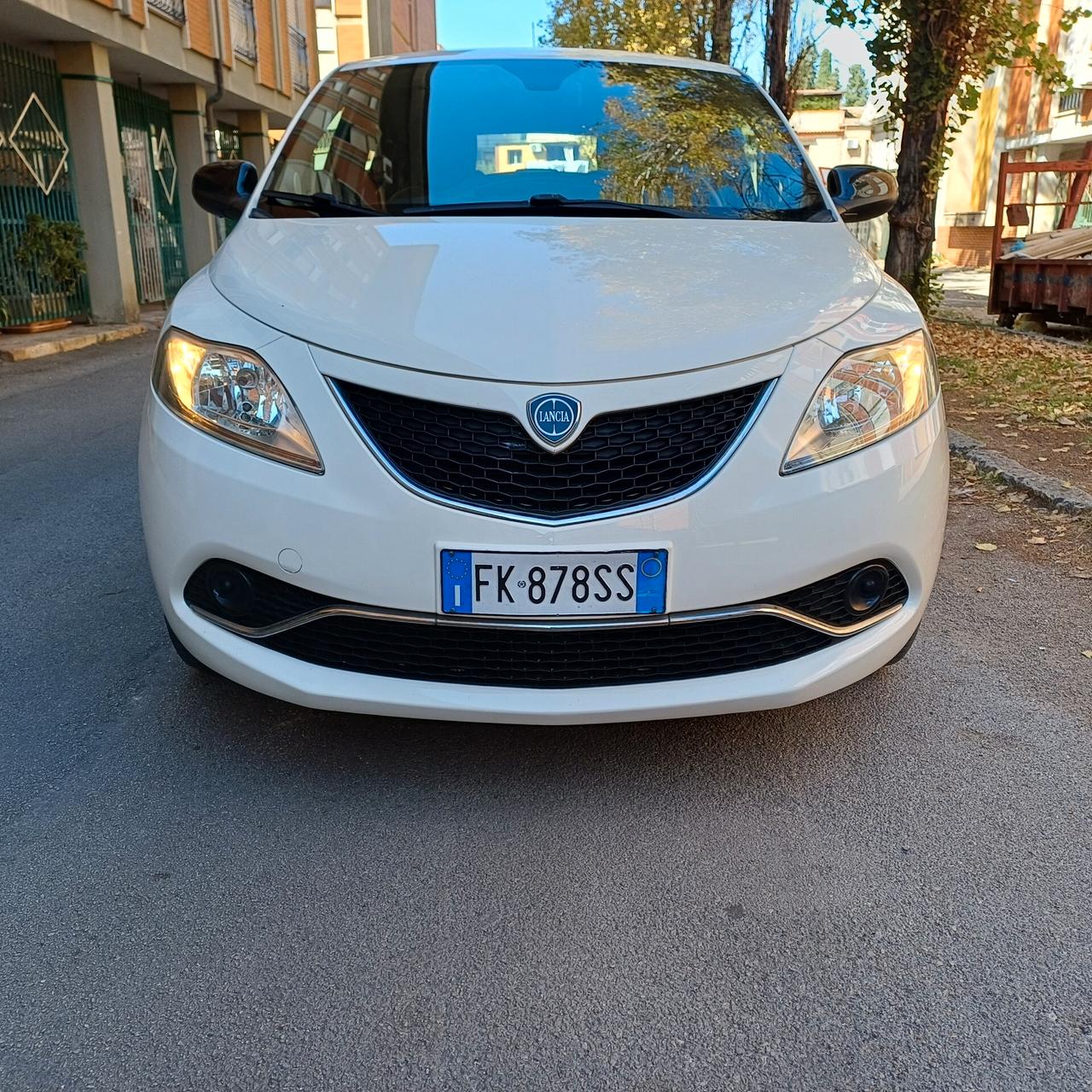 Lancia Ypsilon 1.2 69 CV 5 porte GPL