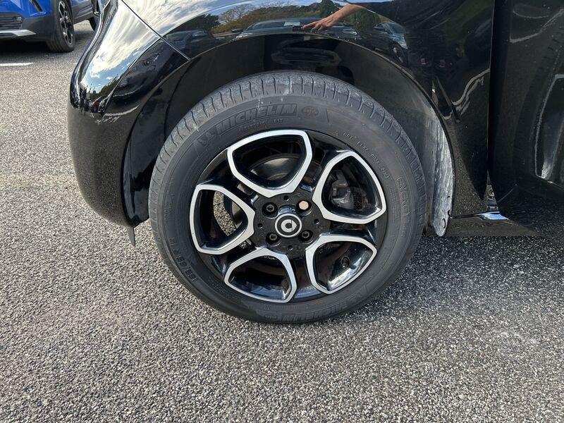 smart forfour II 2015 0.9 t Passion 90cv twinamic my18