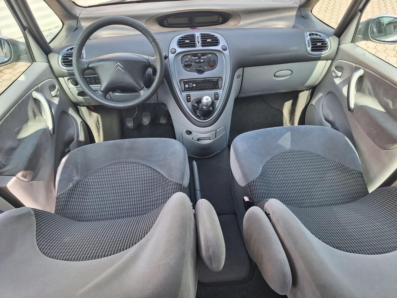 Citroen Xsara Picasso 1.6 benzina, pezzi di RICAMBI