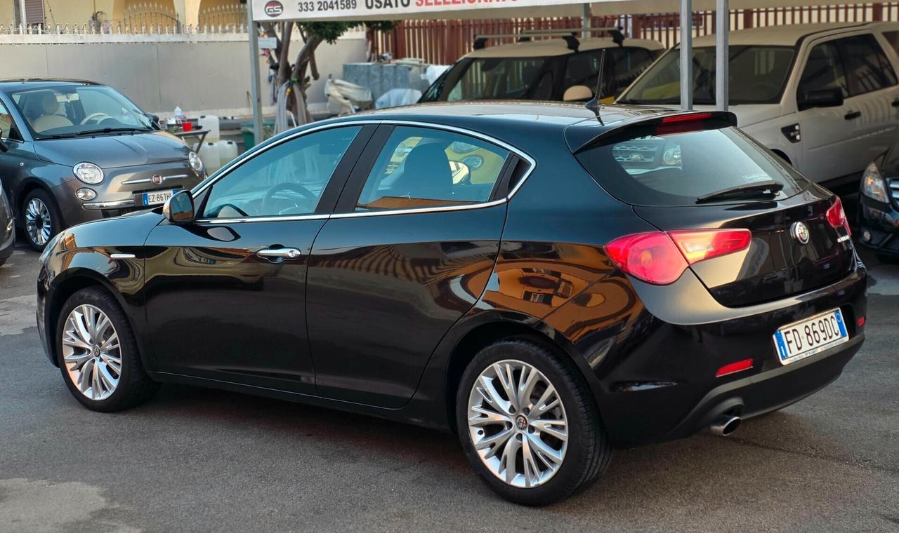 Alfa Romeo Giulietta 1.6 JTDm-2 120 CV Distinctive