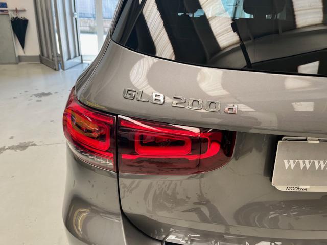 MERCEDES-BENZ GLB 200 d Automatic 4Matic AMG Line Premium