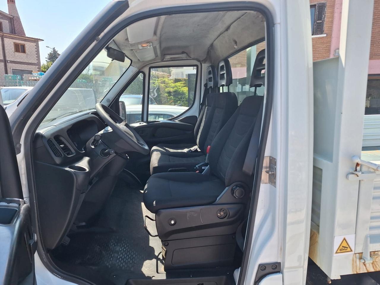Iveco Daily 35S21 3.0 HPT PLM Cabinato-RIBALTABILE TRILATERALE