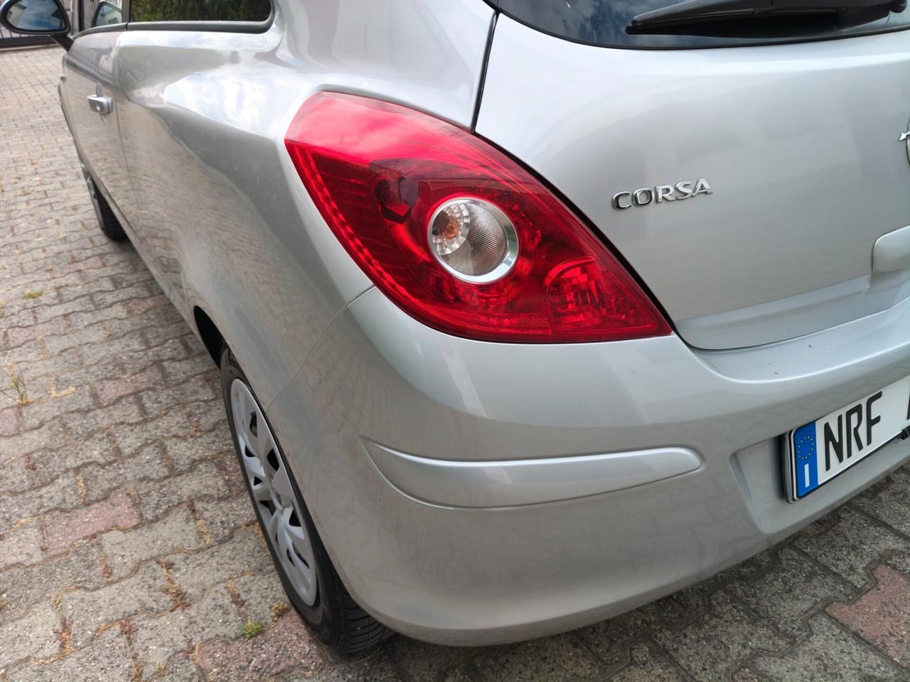 Opel Corsa 1.0 12V 5 porte Club