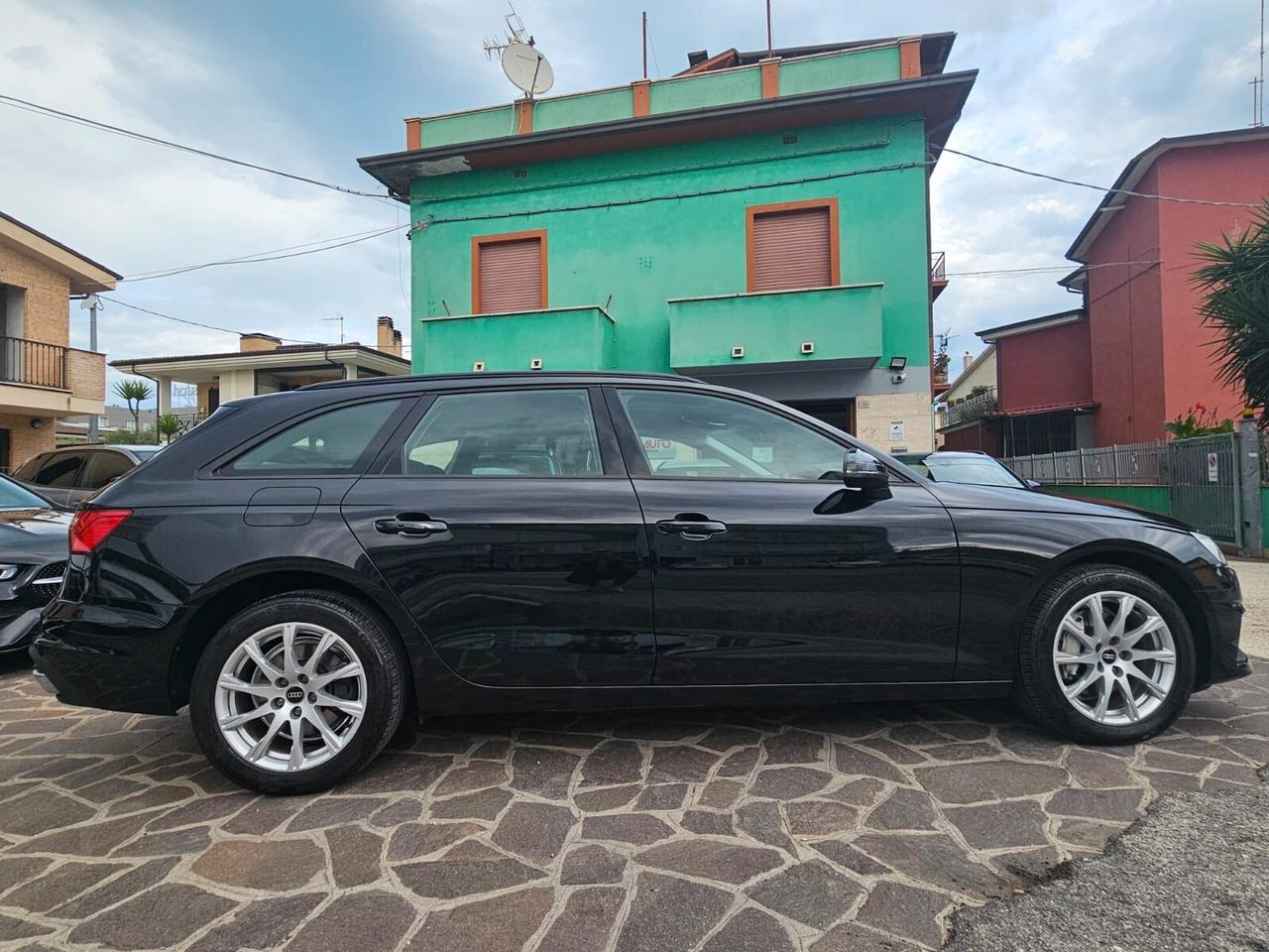 Audi A4 Avant 40 TDI S tronic Business