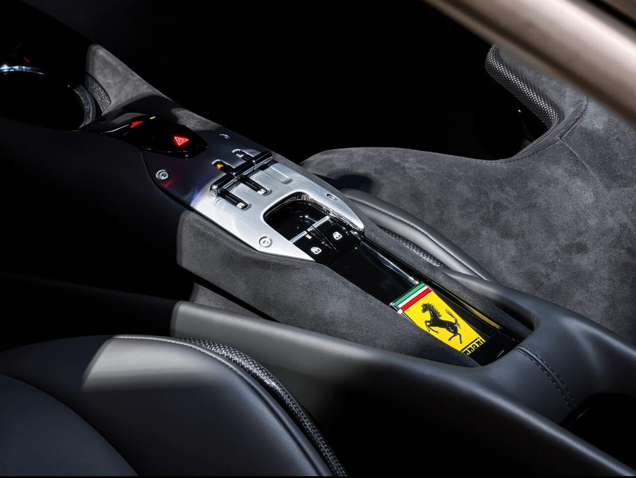 Ferrari 296 GTB 3.0 V6 Hybrid 830CV LIFT CARBONIO