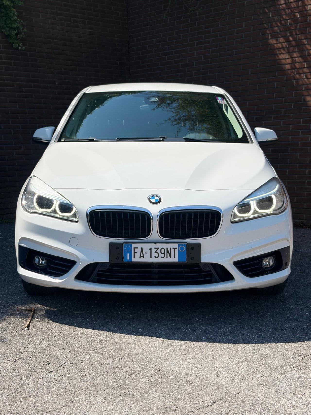Bmw 2er Active Tourer 218d Luxury