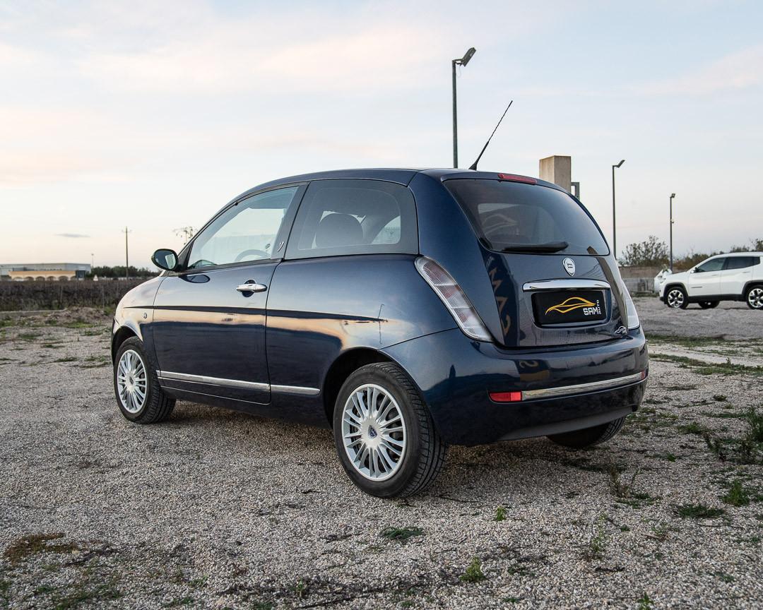 Lancia Ypsilon 1.3 mjt (55kw) argento ber. 3p/d/1248cc