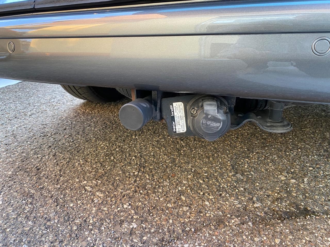 Volkswagen Multivan 2.0 TDI 140CV Highline 7 posti NEOPATENTATI!!!