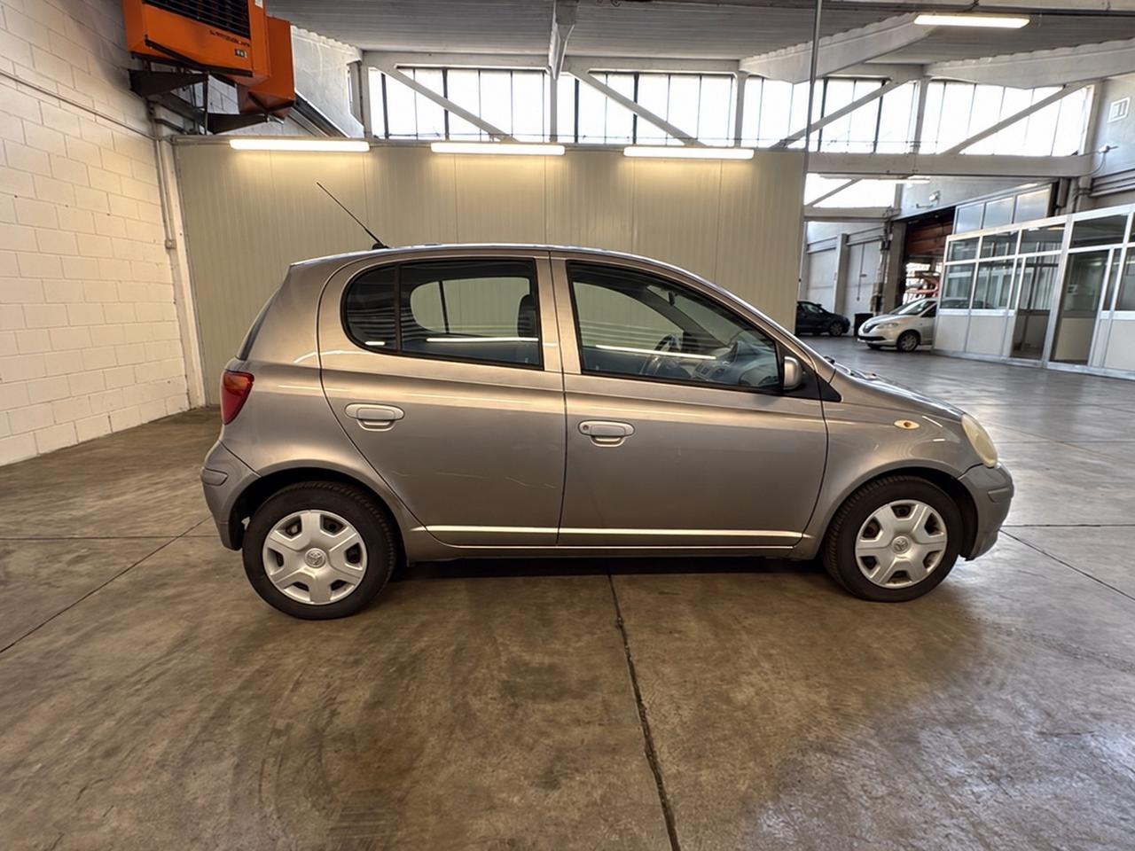 Toyota Yaris 1.0i 16V cat 3 porte Sol