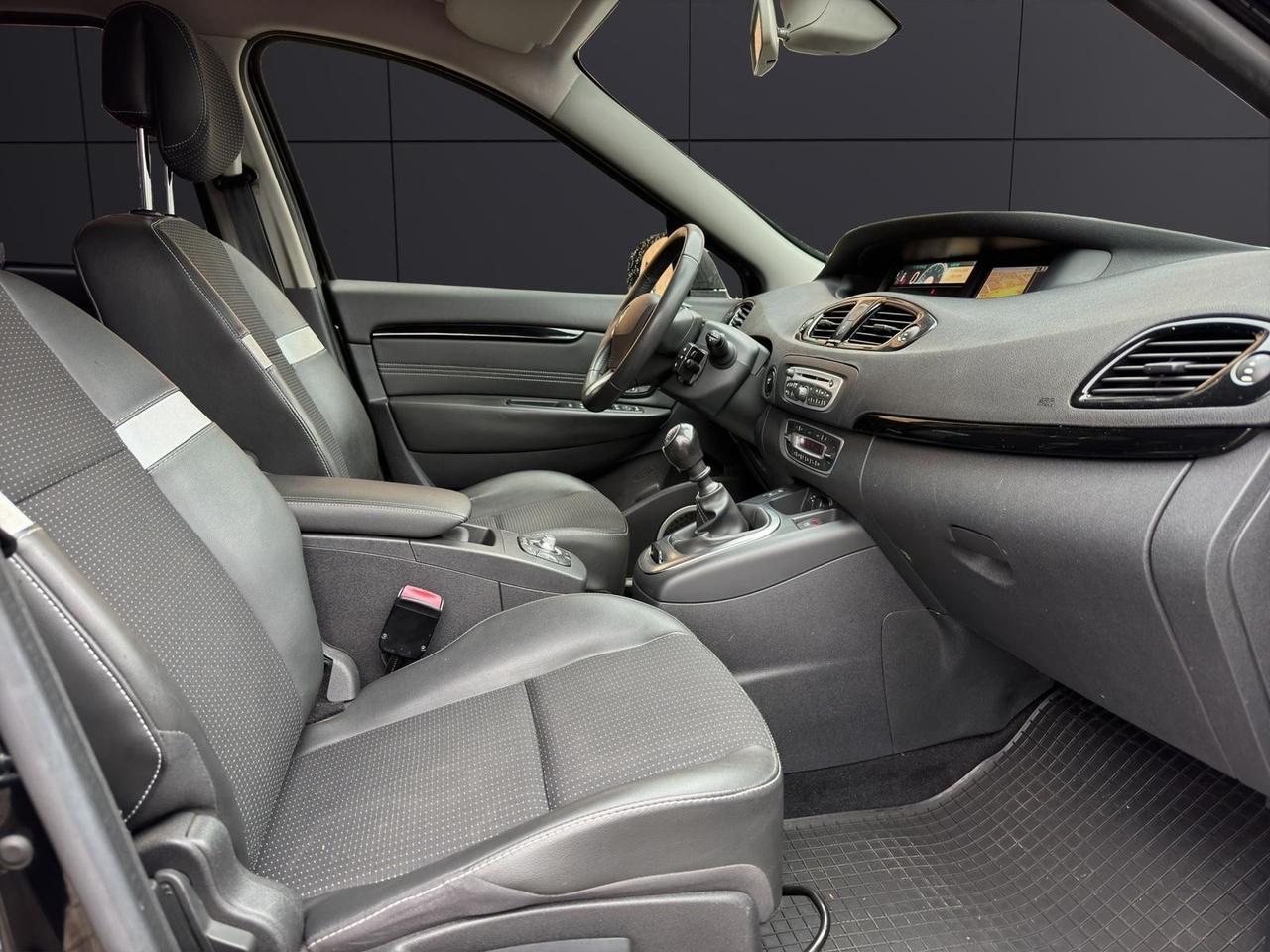 Renault Scenic Scénic X-Mod 1.5 dCi 110CV Luxe