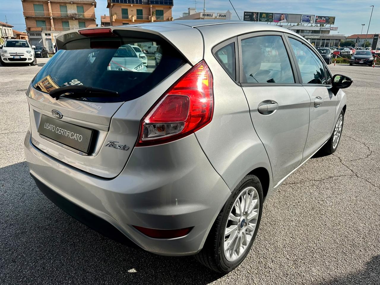 Ford Fiesta 1.5 TDCi 5 porte