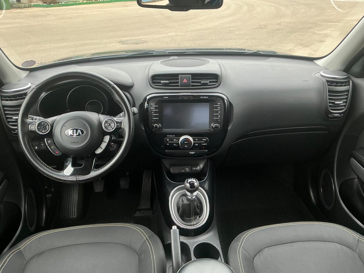 KIA SOUL 1.6 CRDI 136 Cv STRAFULL BI-COLOR 10/2016