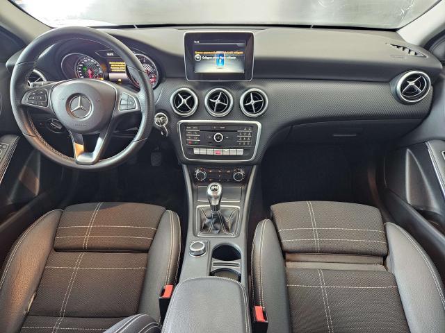 Mercedes-Benz A 180 d Premium my16