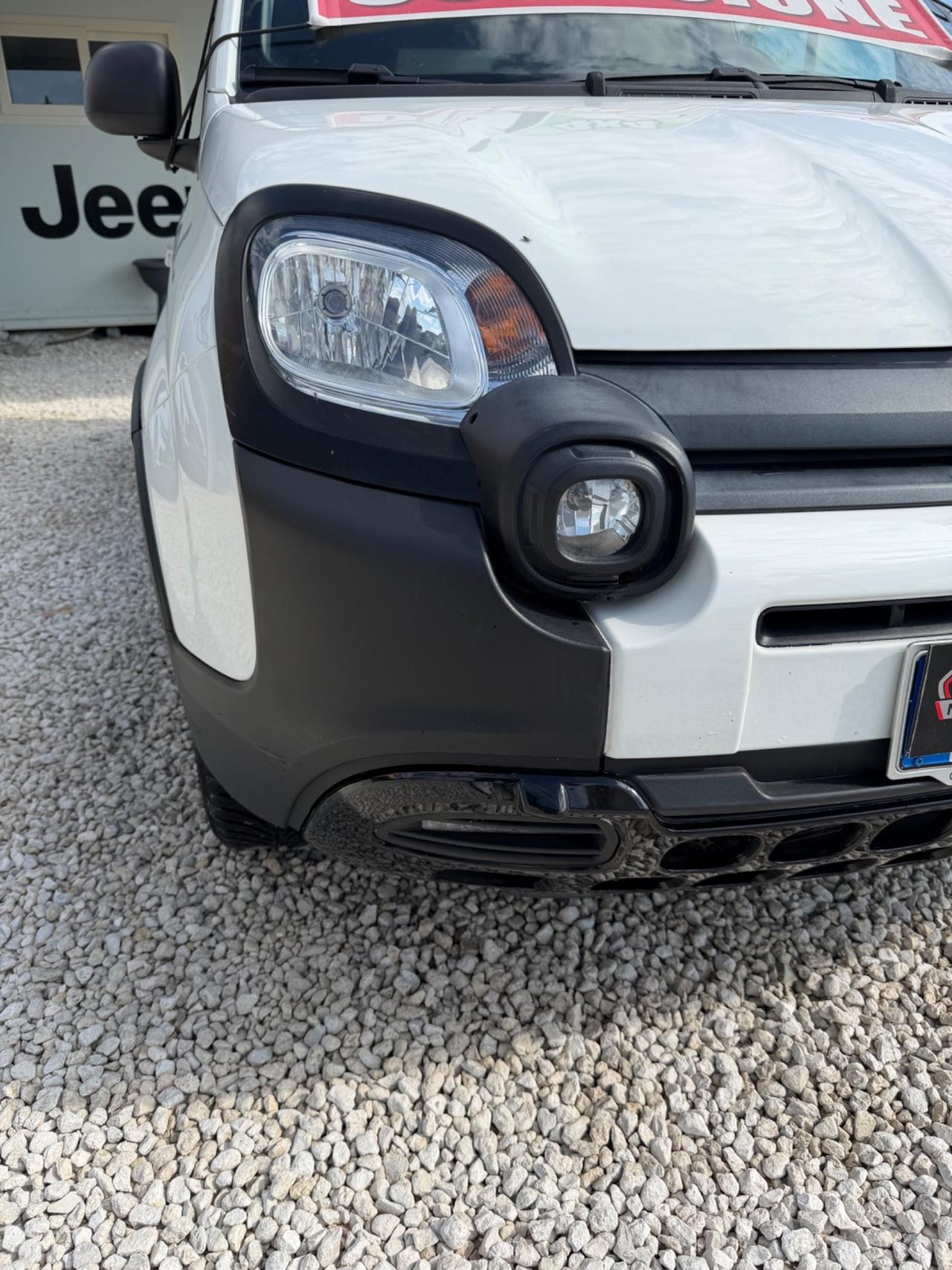 Fiat Panda 1.3 MJT 80 CV S&S Lounge allestimento cross