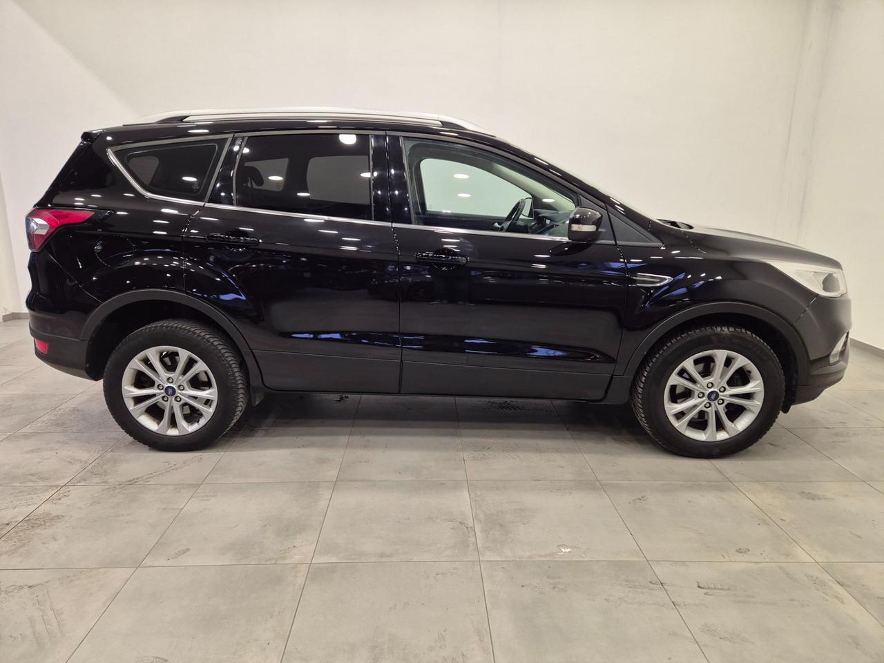 Ford Kuga 1.5 tdci Titanium s&s 2wd 120cv my18 - NEOPATENTATI - Cruise/lim - Sens. Park.