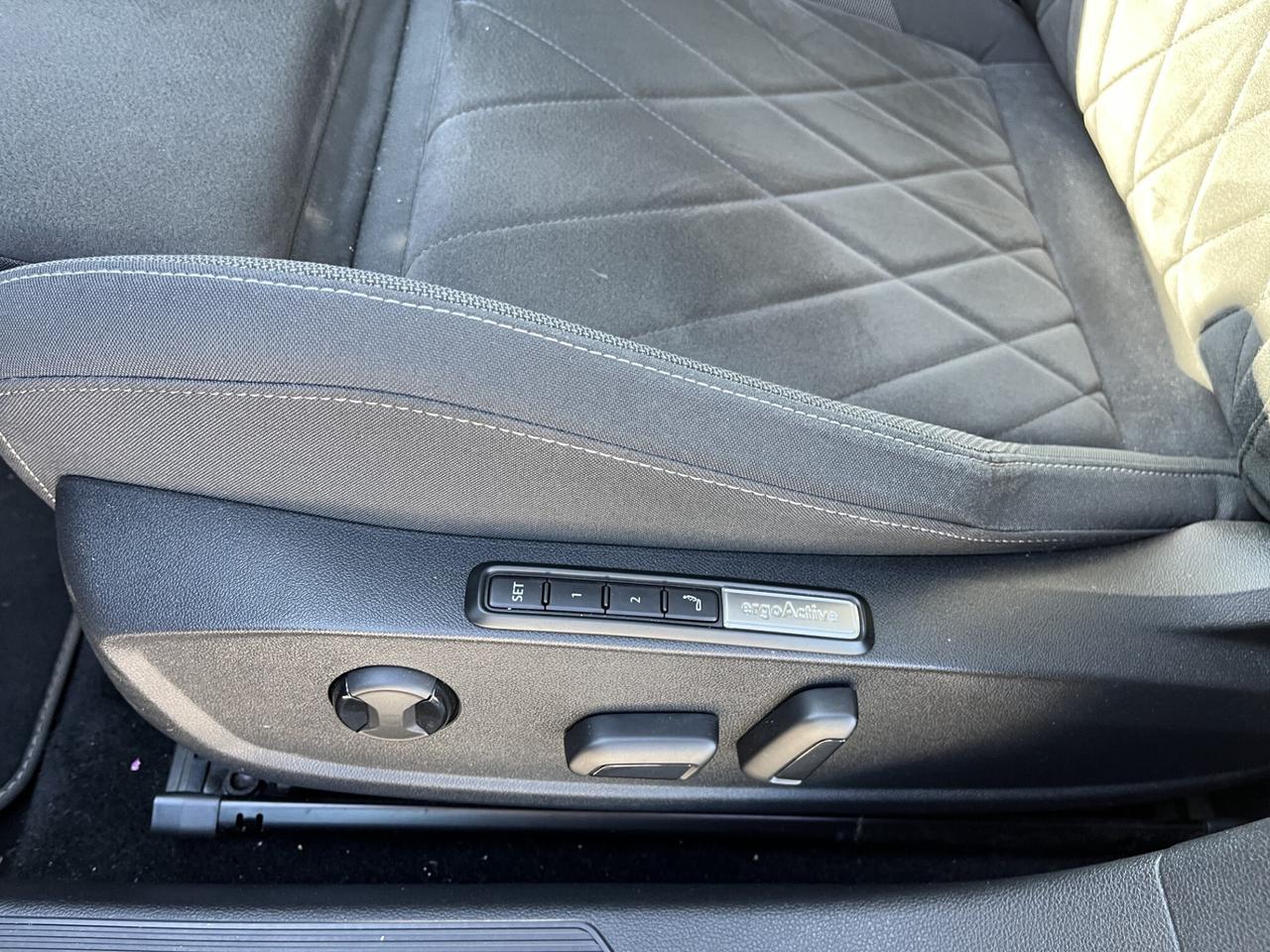 VW GOLF 8 2000 TDI 150 CV DSG STYLE