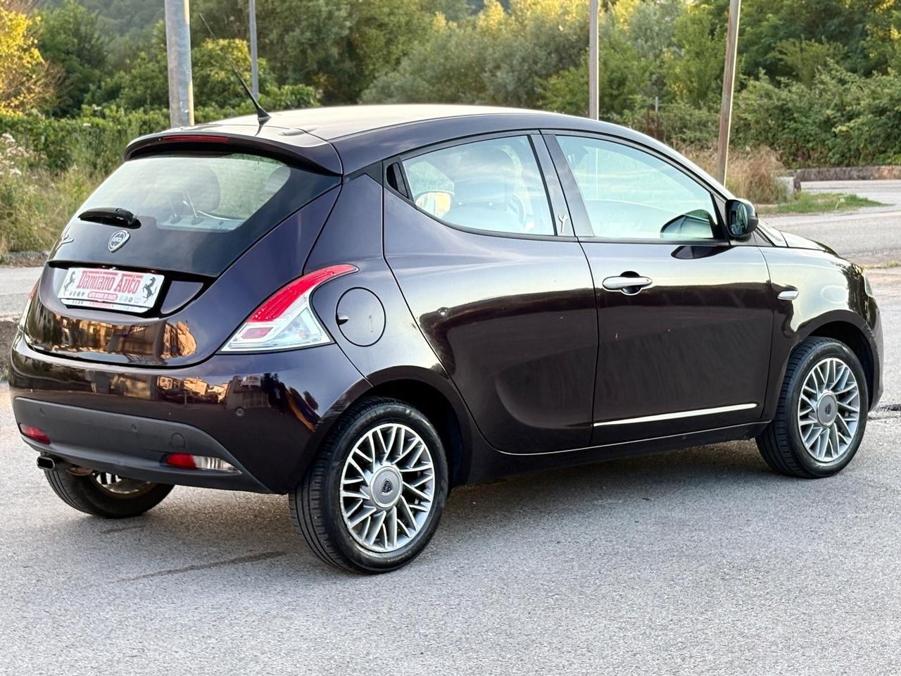 Lancia Ypsilon 1.3 MJT 95CV Platinum FULL/Pelle