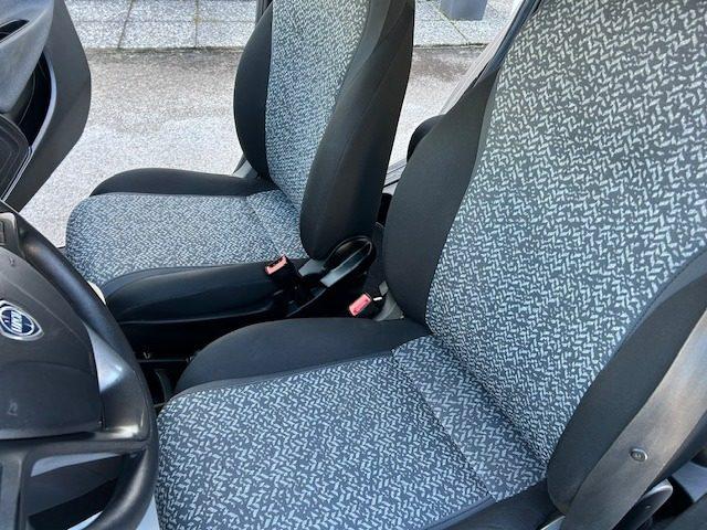 LANCIA Ypsilon 1.0 FireFly 5 porte S&S Hybrid Silver