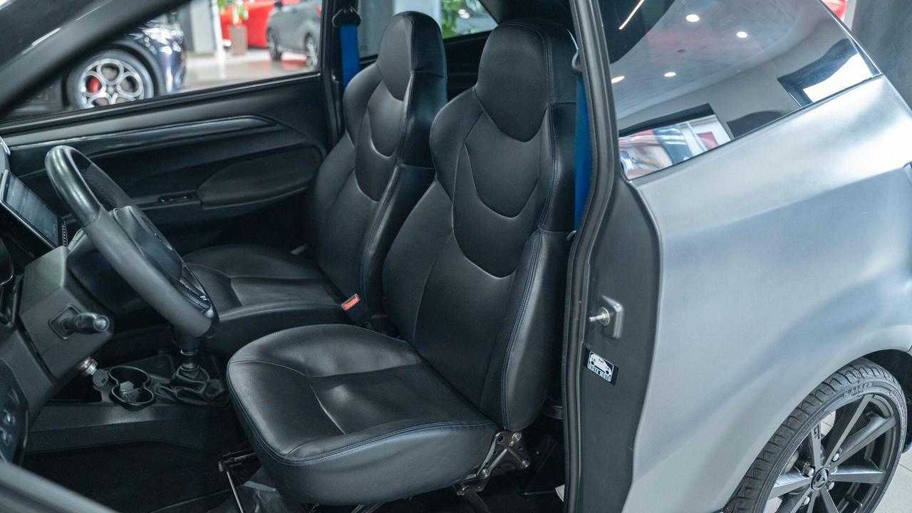 Aixam Coupe GTI 16" ALPINE PACK LUCI CARPLAY LED PELLE FULL OPTIONAL