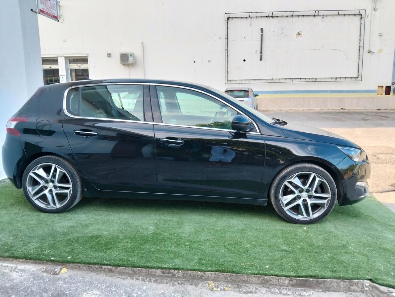 Peugeot 308 BlueHDi 150 S&S Allure