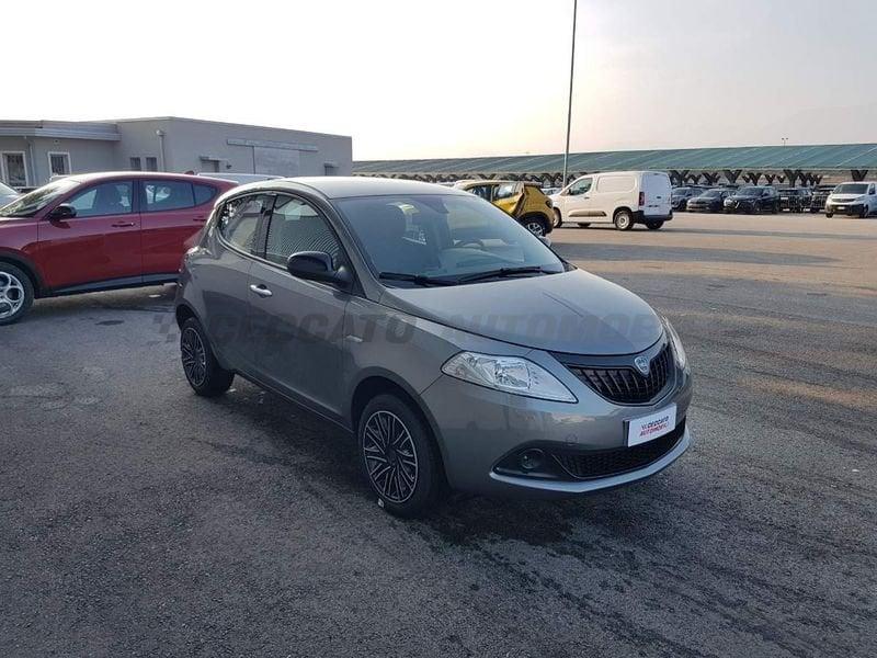 Lancia Ypsilon NEW 1.0 firefly hybrid Oro s&s 70cv