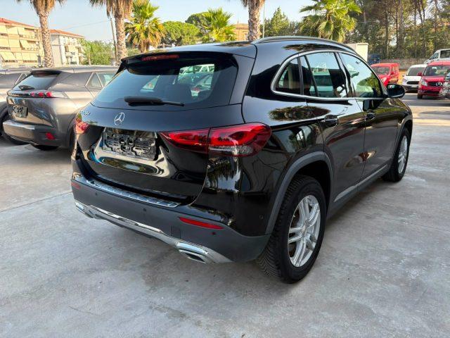 MERCEDES-BENZ GLA 220 d Automatic Sport