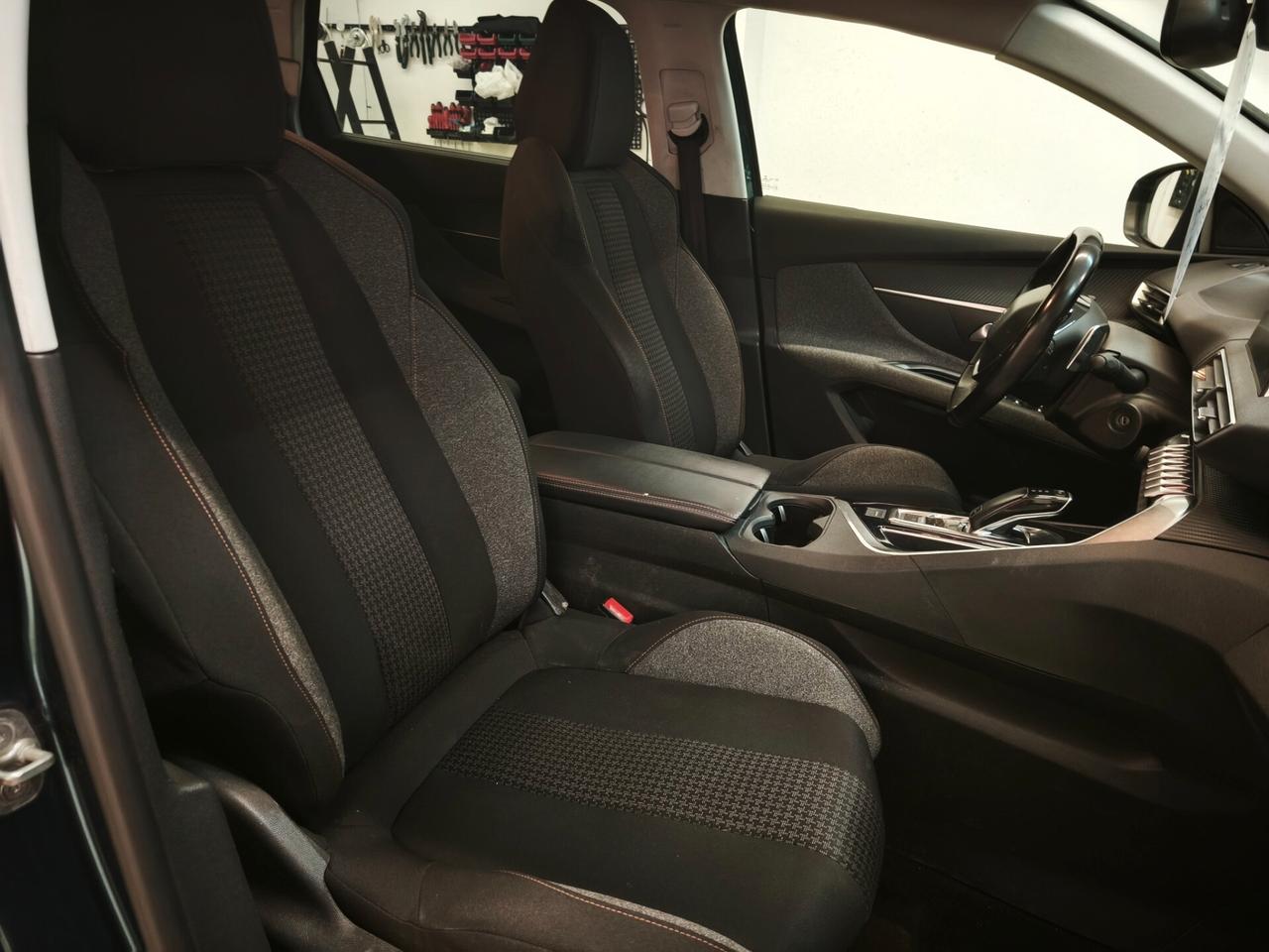 Peugeot 5008 Peugeot 5008 1.5 HDi 130 CV EAT8 Business