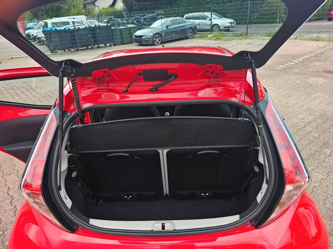 Toyota Aygo 1.0 VVT-i 69 CV 5 porte x-play