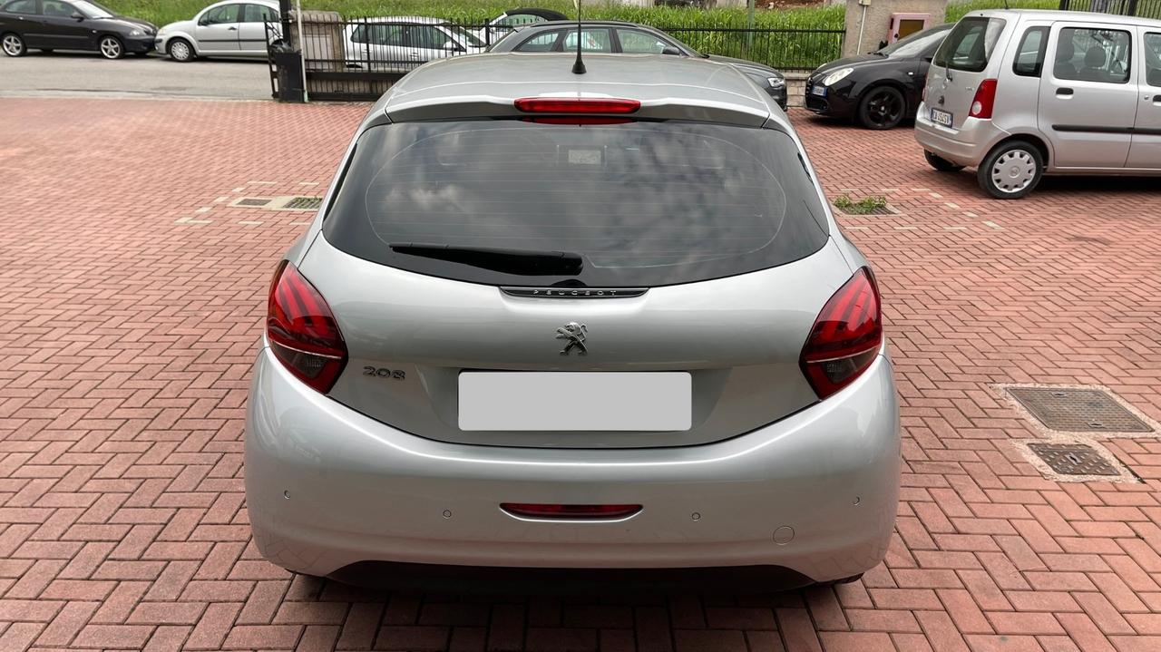 Peugeot 208 BlueHDi 75 5 porte Allure