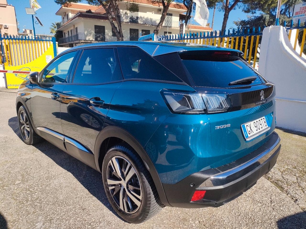 Peugeot 3008 BlueHDi 130 EAT8 Allure Pack N1 Autocarro
