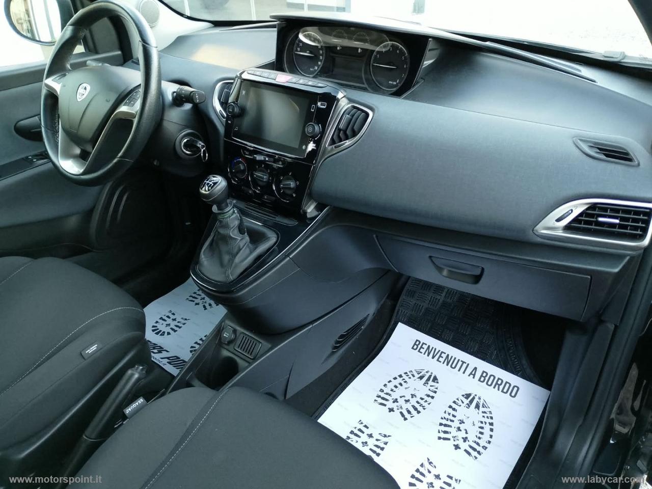 LANCIA Ypsilon 1.0 FireFly 5p.S&S Hyb. Eco Gold