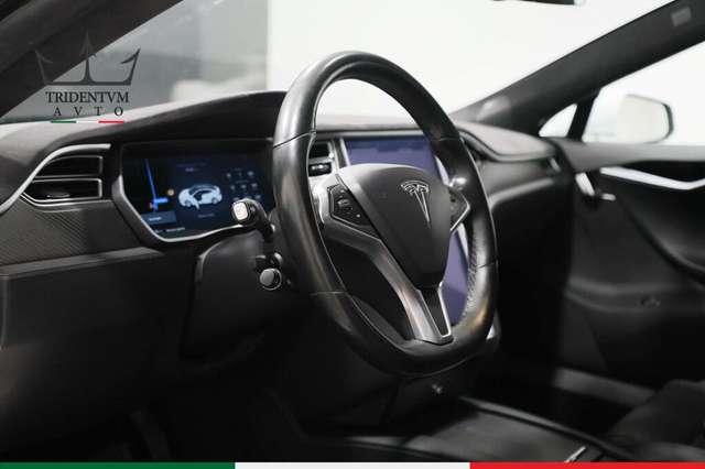 Tesla Model S 100 D