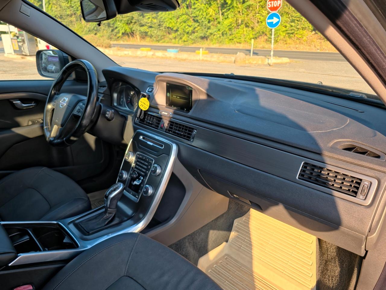 Volvo XC 70 XC70 D4 Geartronic Summum CV-181 E5B Automatica 2014