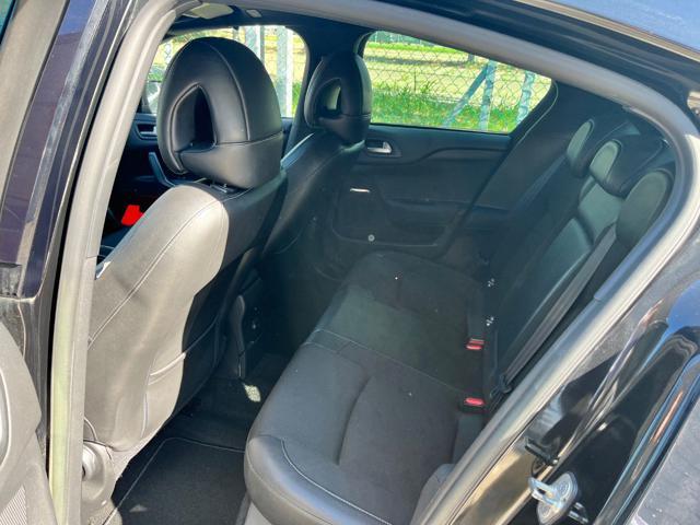 DS AUTOMOBILES DS 4 1.6 e-HDi 115 Chic