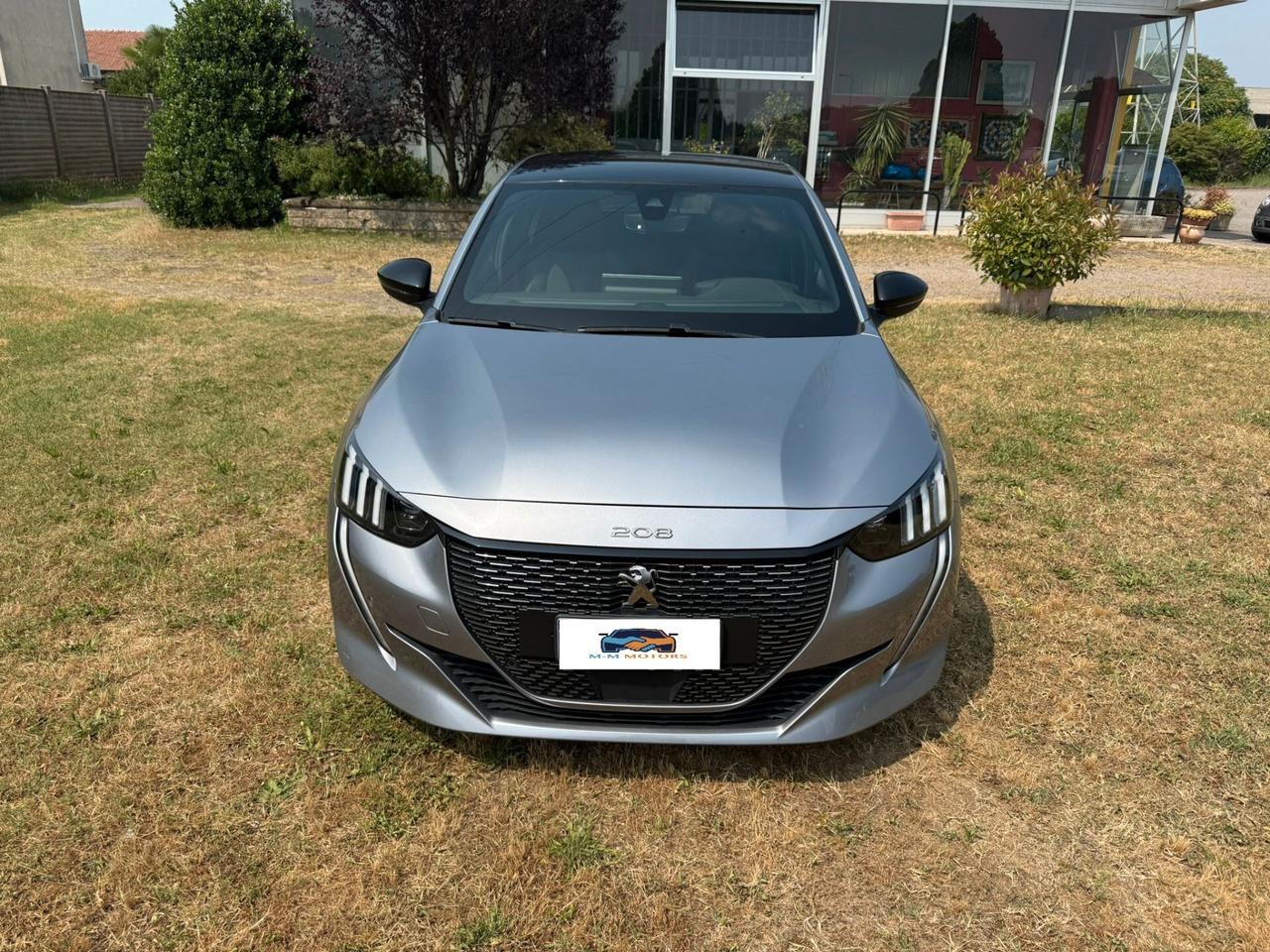 Peugeot 208 100 GT Line ADATTA NEOPATENTATI