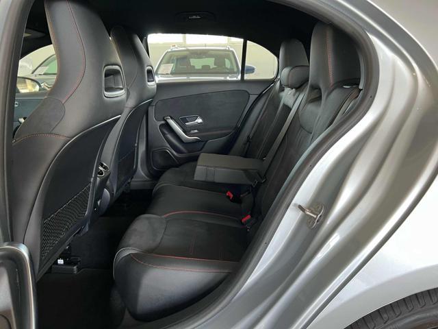 MERCEDES-BENZ A 180 Automatic AMG Line Premium