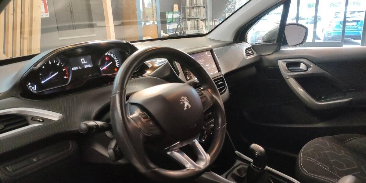 Peugeot 2008 1.5 bluehdi Active s&s 100cv 5marce
