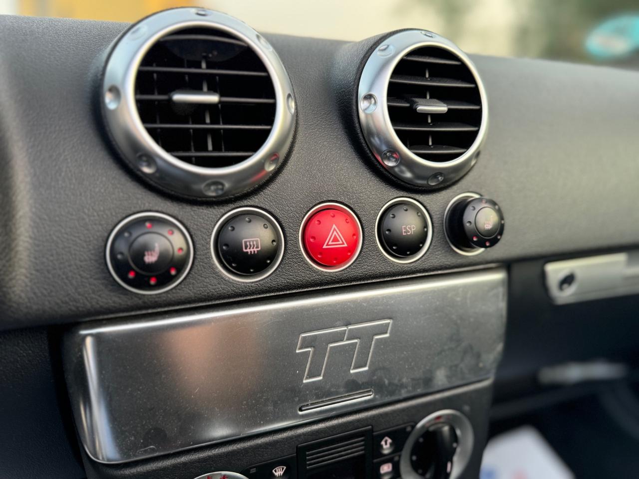 AUDI TT ROADSTER MK1 2.0 TURBO 185 CV