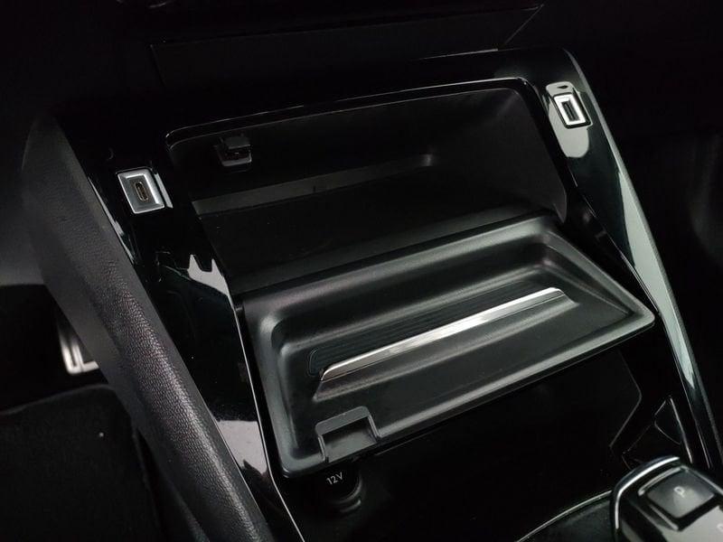 Peugeot 2008 2008 PureTech 130 S&S EAT8 GT