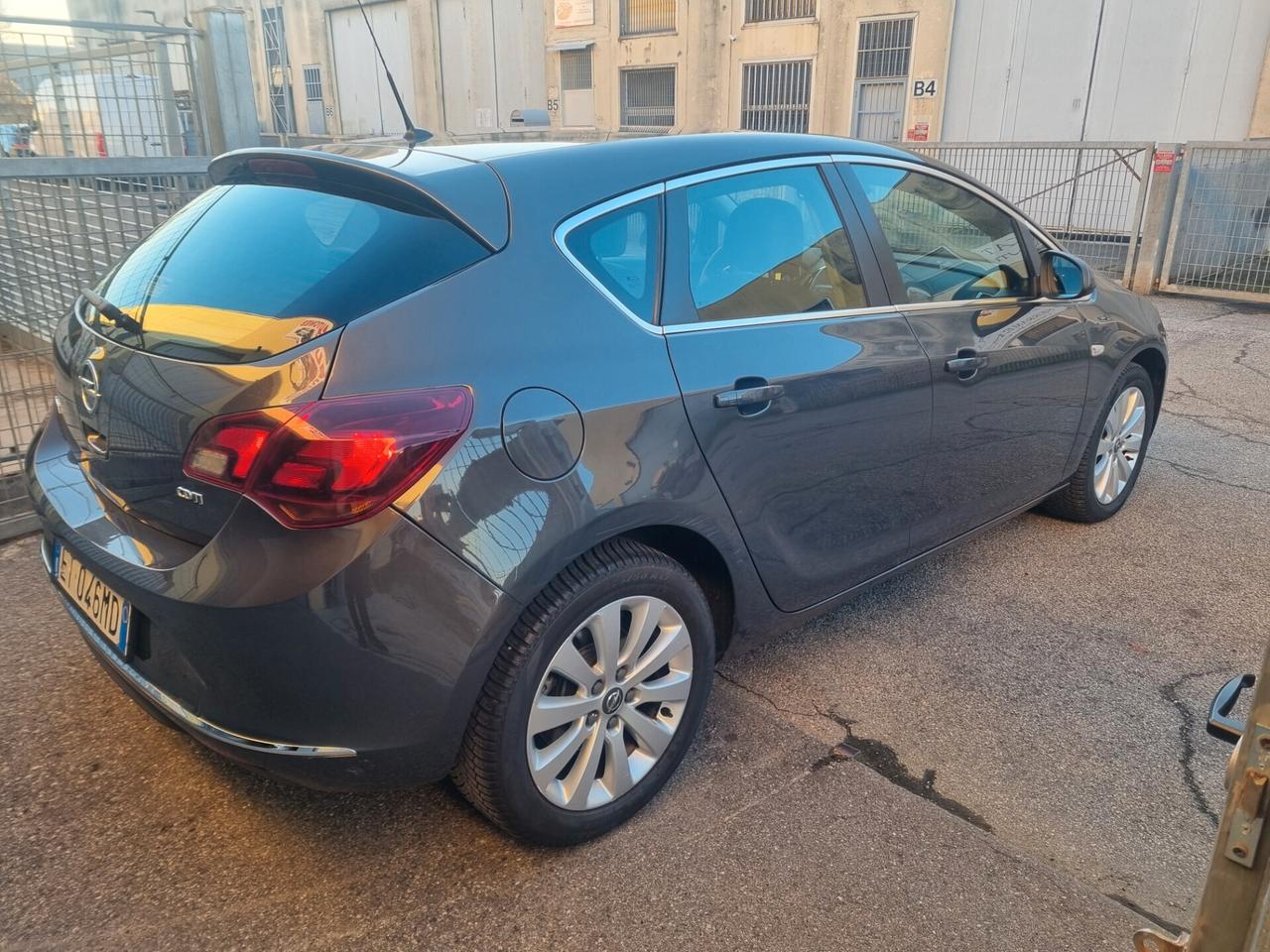 Opel Astra 1.7 CDTI 130CV 5 porte Cosmo unico propietario