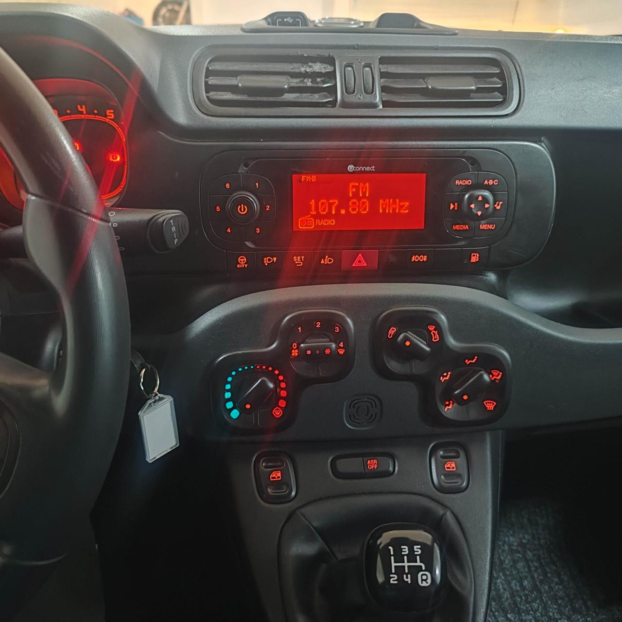 FIAT Panda Van 0.9 TwinAir Metano/Benzina – 2018 – Full Optional – (IVA deducibile)