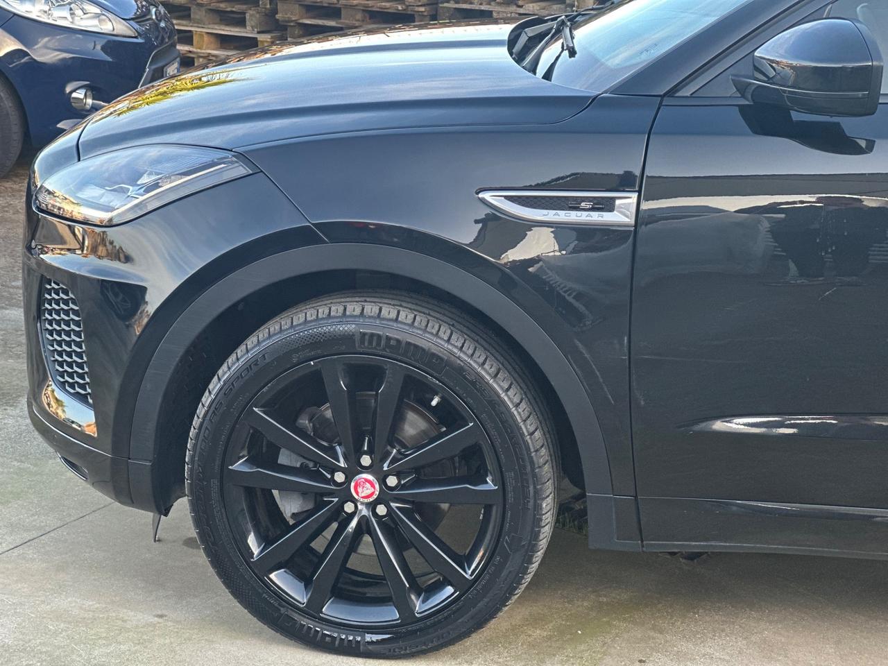 Jaguar E-Pace 2.0D 180 CV AWD R-Dynamic S