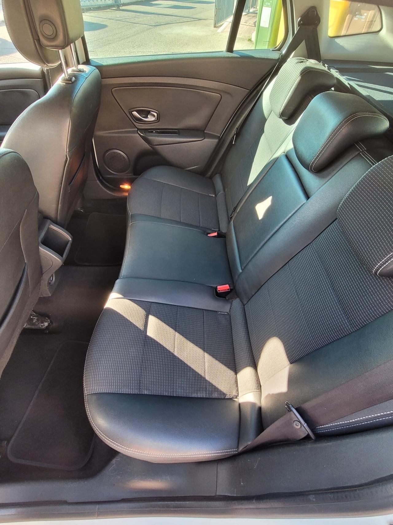 Renault Megane Mégane 1.5 dCi 110CV EDC SporTour GT Line
