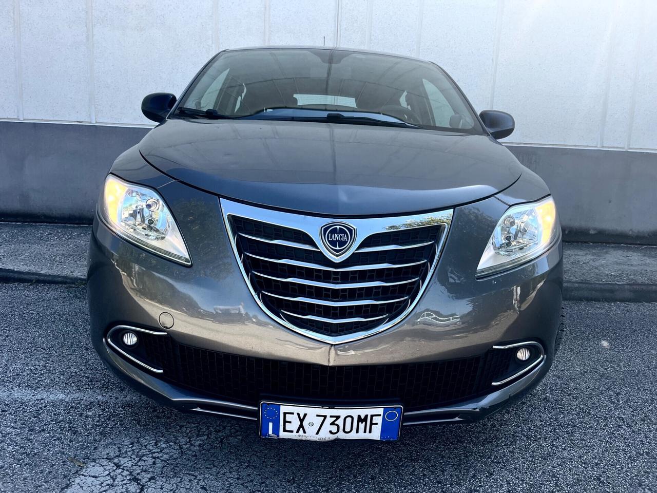 Lancia Ypsilon 1.2 69 CV 5 porte Platinum