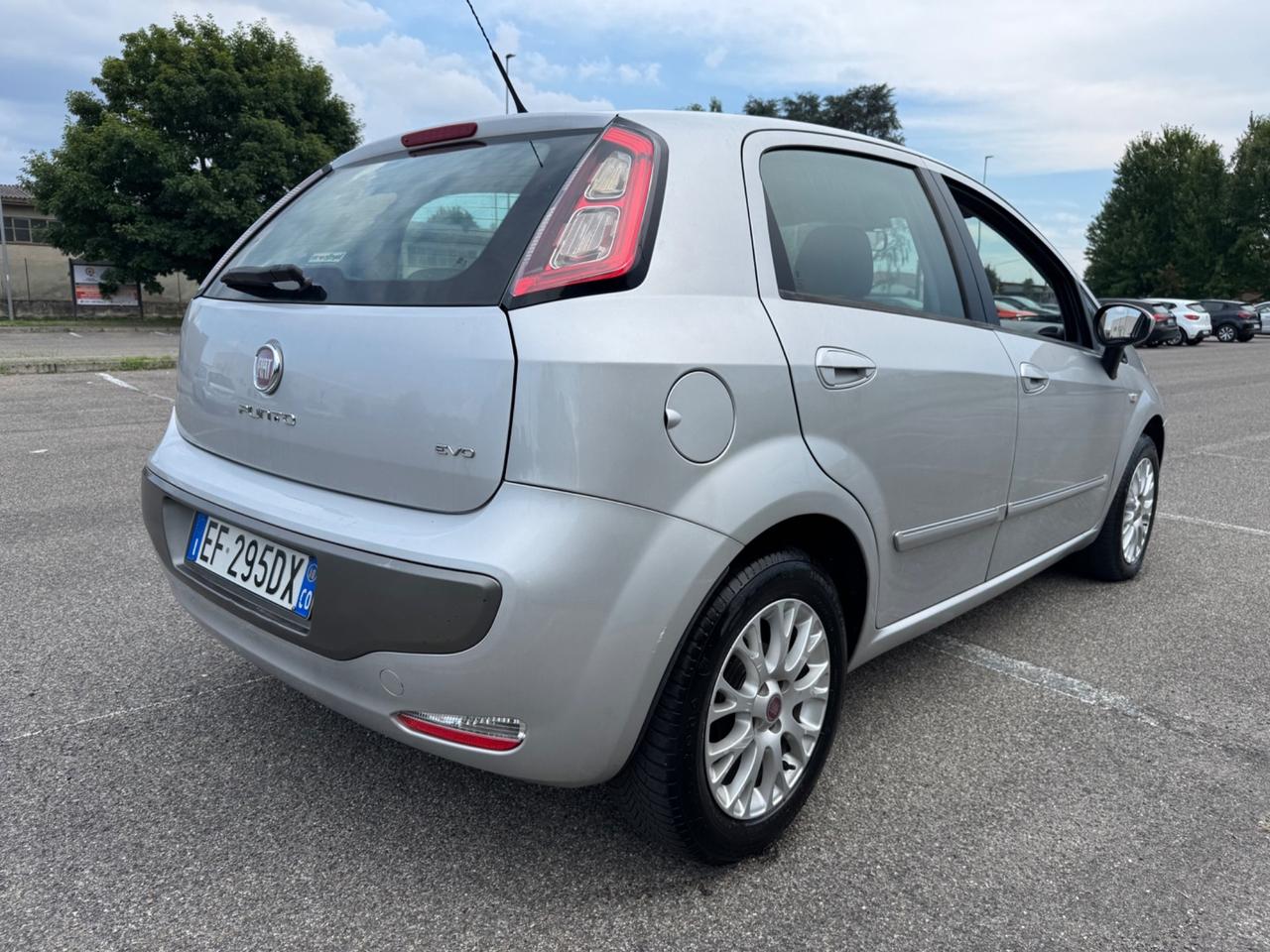 Fiat Punto Evo manutenzione completa idonea anche ai neopatentati